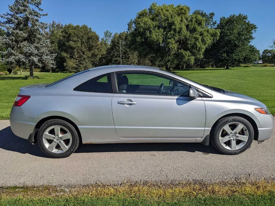 Honda Civic 2008 photo 4
