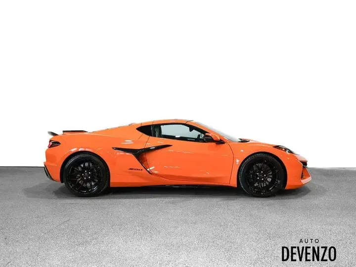 Chevrolet Corvette 2024 photo 3