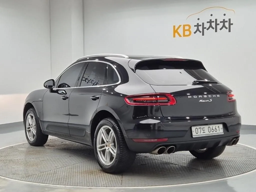 Porsche Macan 2016 photo 2