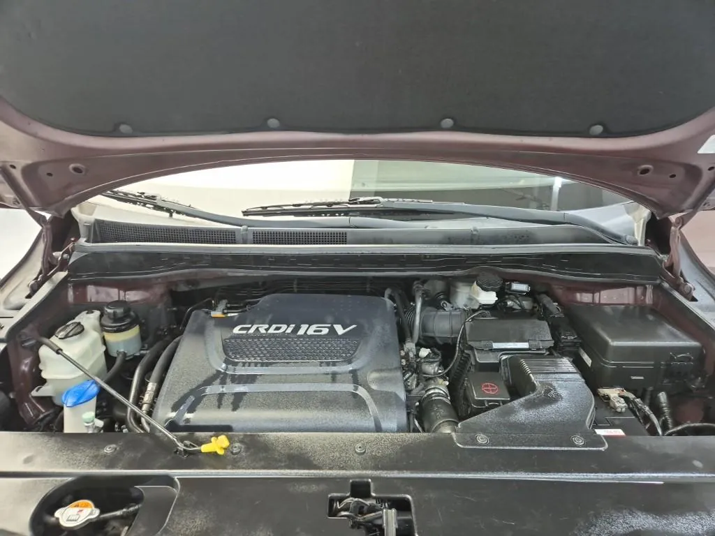 Kia Carnival 2015 photo 5