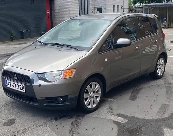 Mitsubishi Colt