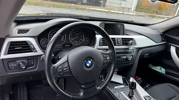 BMW 318D 2014 photo 4