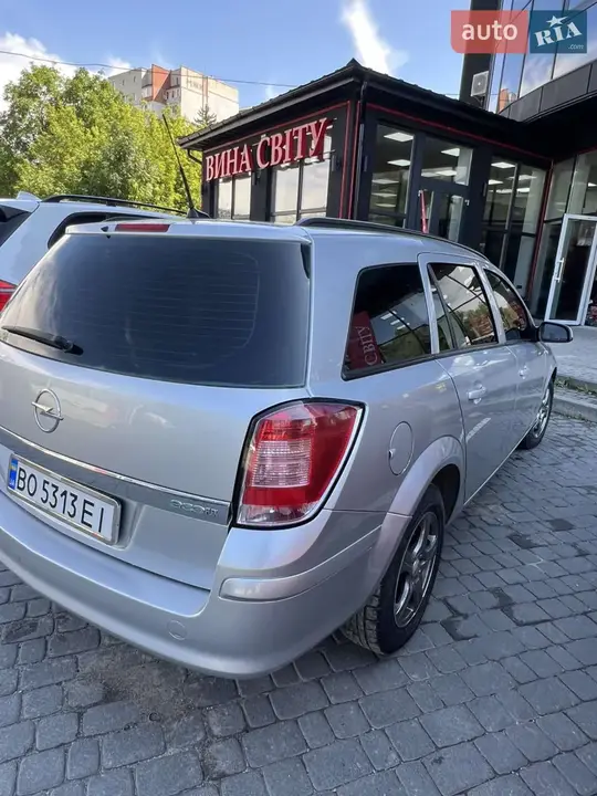 Opel Astra 2009 photo 5