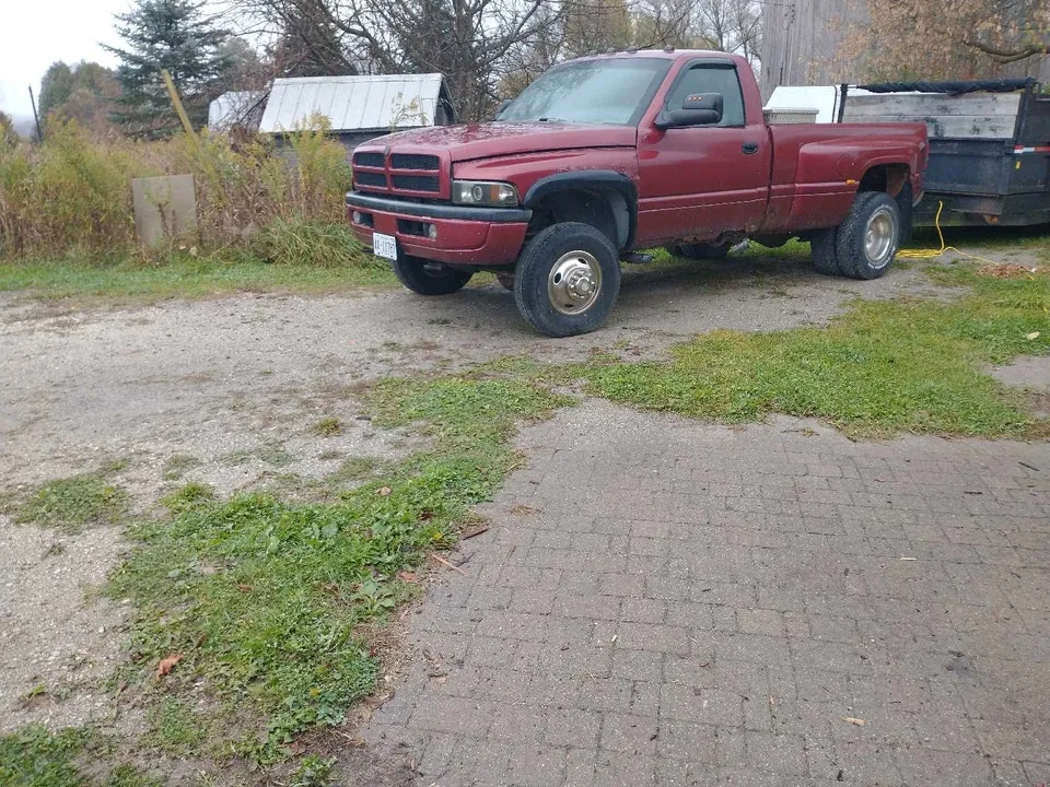 Dodge 3500 1998 photo 3