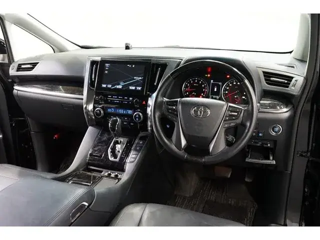 Toyota Verfia 2019 photo 2