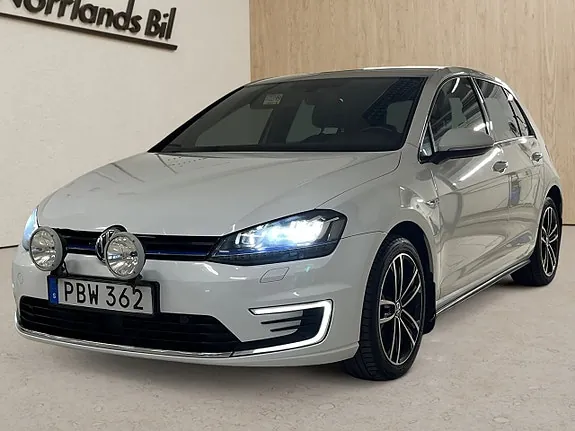 Volkswagen Golf I 2017 photo 2