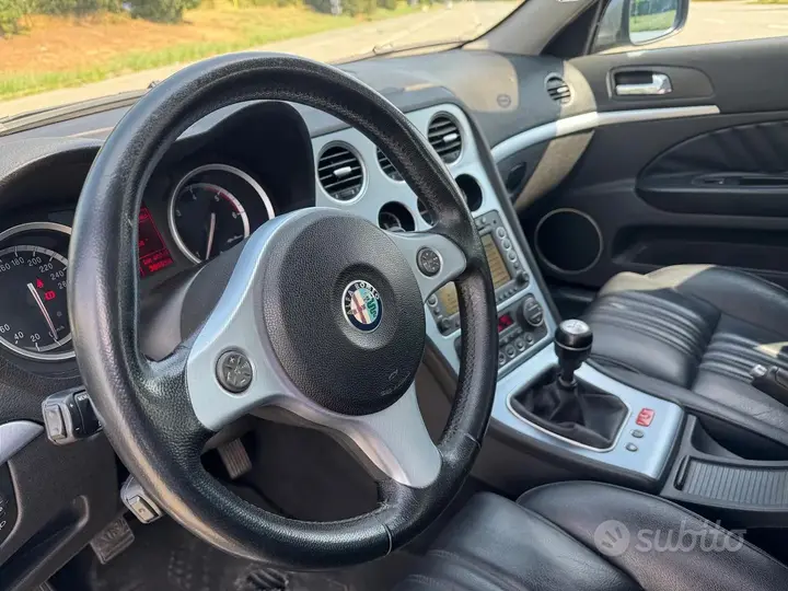 Alfa Romeo 159 2007 photo 5