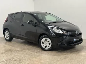Toyota Aqua 2022 photo 2
