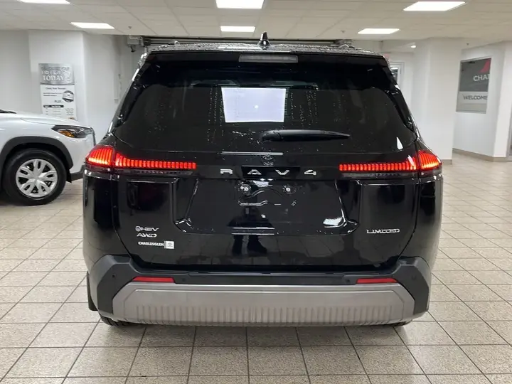Toyota Rav4 2026 photo 5