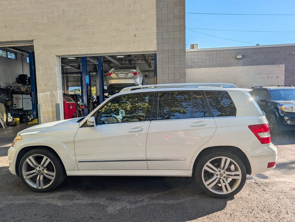 Mercedes-Benz Glk Class 2011 photo 4