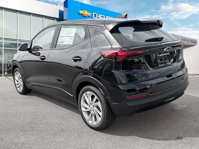 Chevrolet Bolt 2027 photo 3