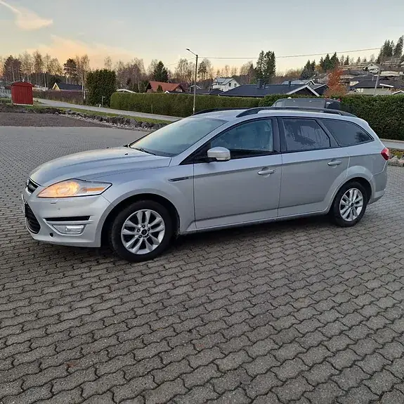 Ford Mondeo 2010 photo 3