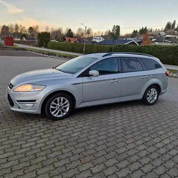 Ford Mondeo 2010 photo 5
