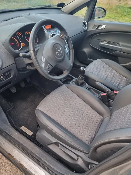 Opel Corsa 2012 photo 5