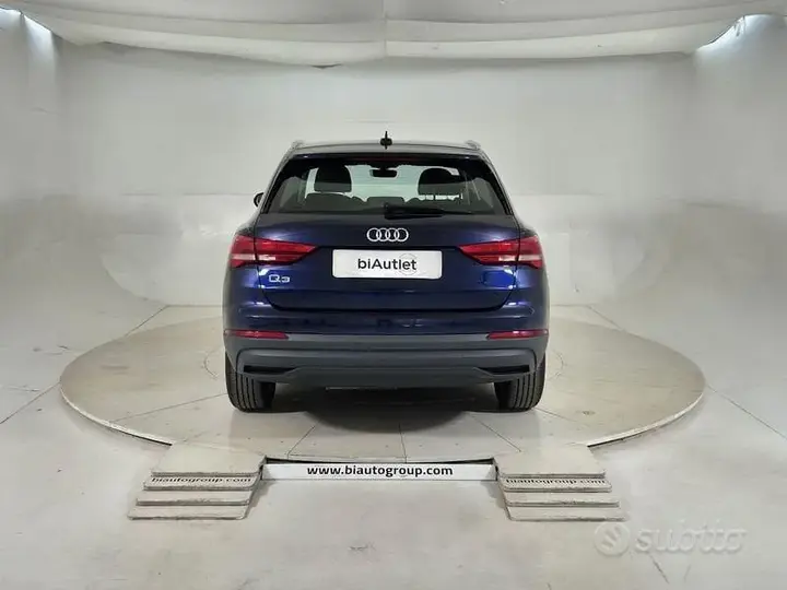 Audi Q3 2022 photo 3