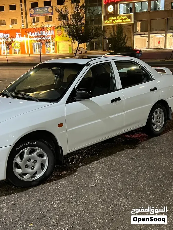 Mitsubishi Lancer 2001 photo 4