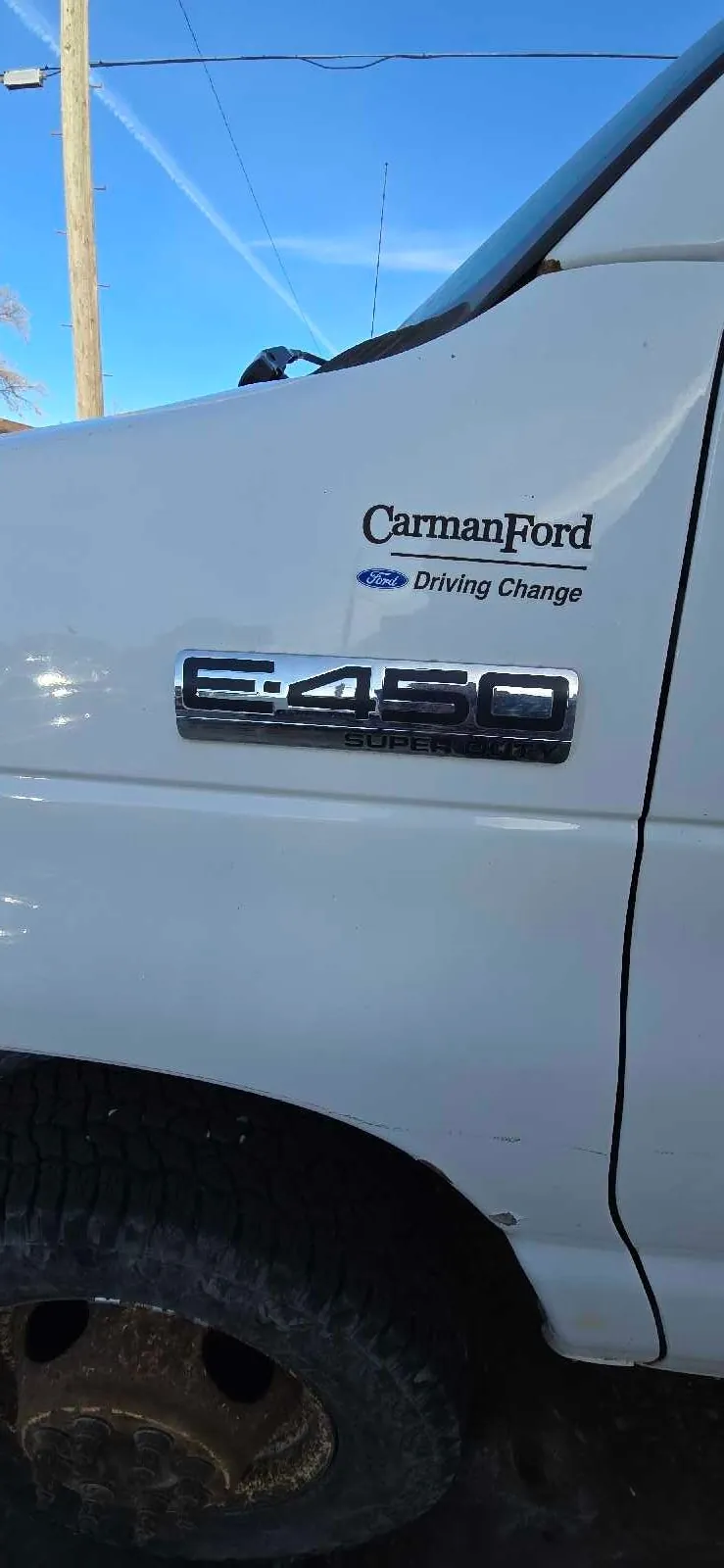 Ford E-450 2012 photo 4