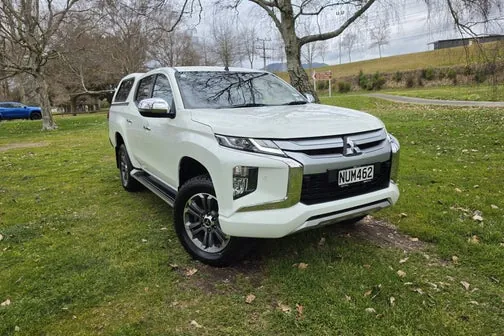 Mitsubishi Triton
