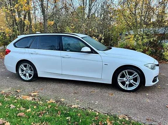 BMW 318D 2016 photo 2