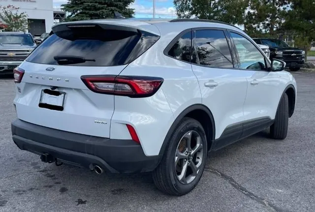 Ford Escape 2025 photo 3