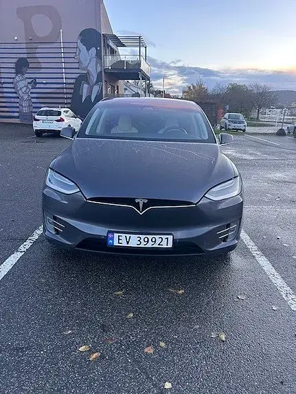Tesla Model X 2019 photo 5