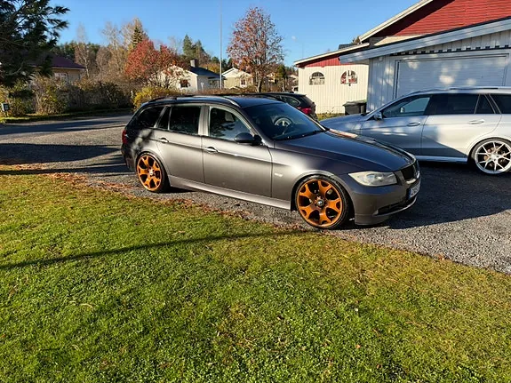 BMW 325I