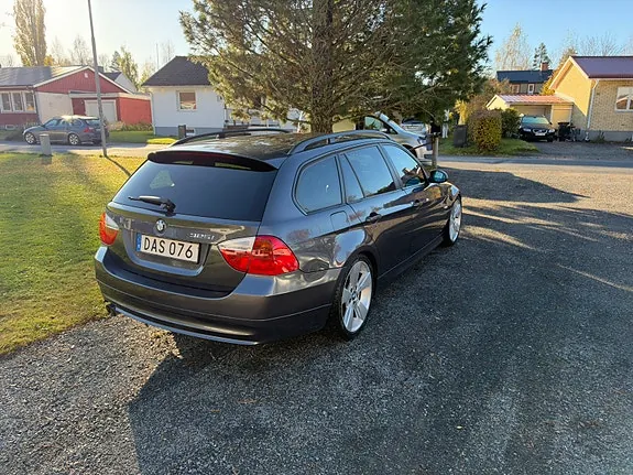 BMW 325I 2007 photo 4