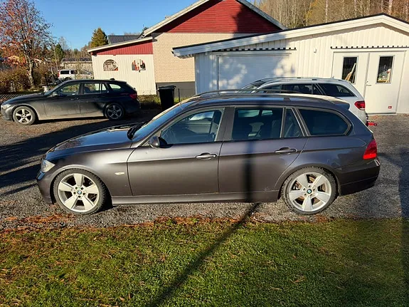 BMW 325I 2007 photo 2