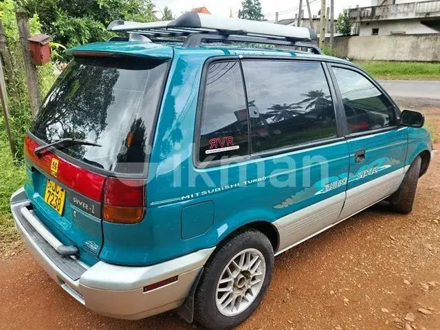 Mitsubishi Rvr 1996 photo 2