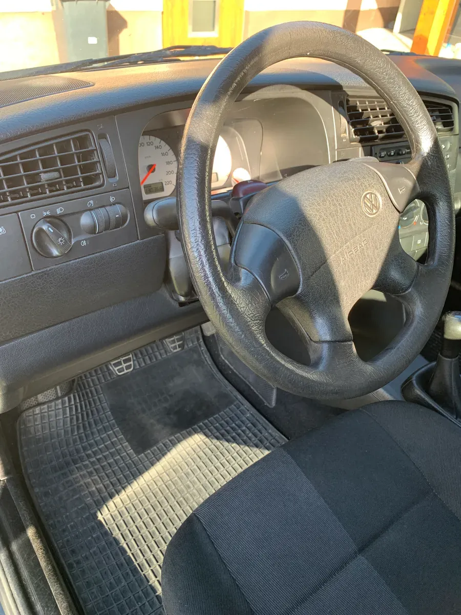 Volkswagen Golf 1997 photo 3