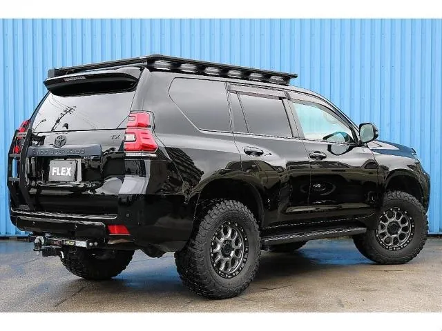 Toyota Land Cruiser Prado 2023 photo 3