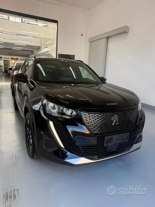 Peugeot 2008 2023 photo 2