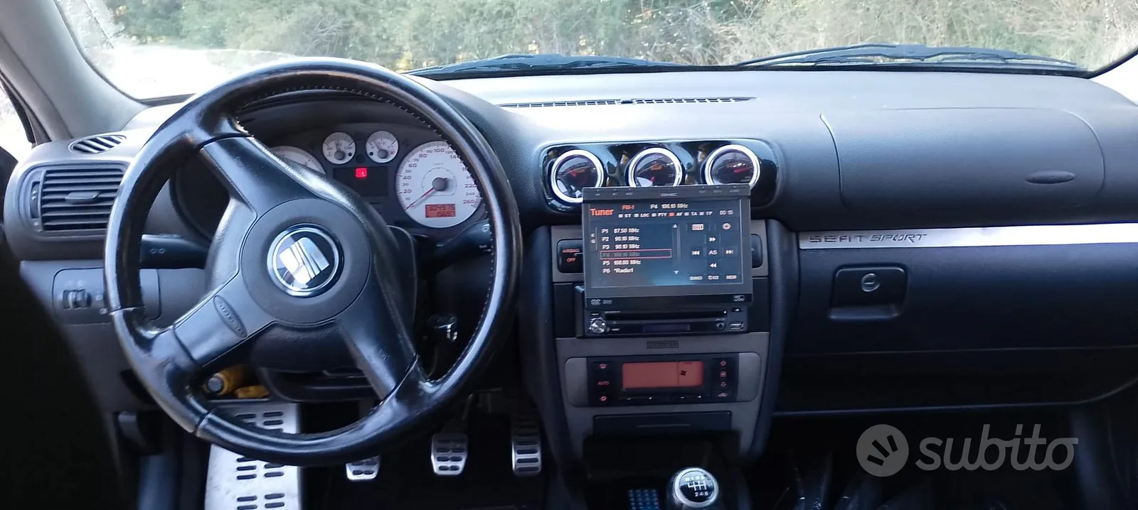 Seat Leon 2003 photo 3