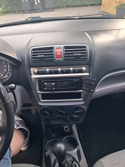 Kia Picanto 2006 photo 2