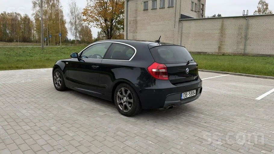 BMW 120I 2007 photo 3