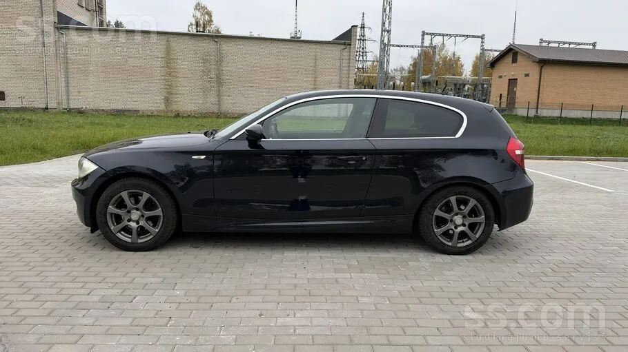 BMW 120I 2007 photo 2