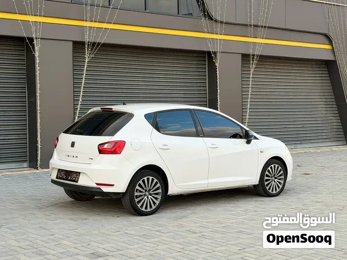 Seat Ibiza 2017 photo 4