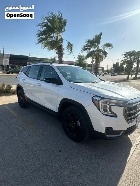 GMC Terrain 2024 photo 2