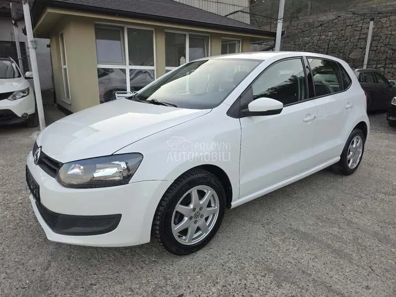 Volkswagen Polo 2013 photo 2