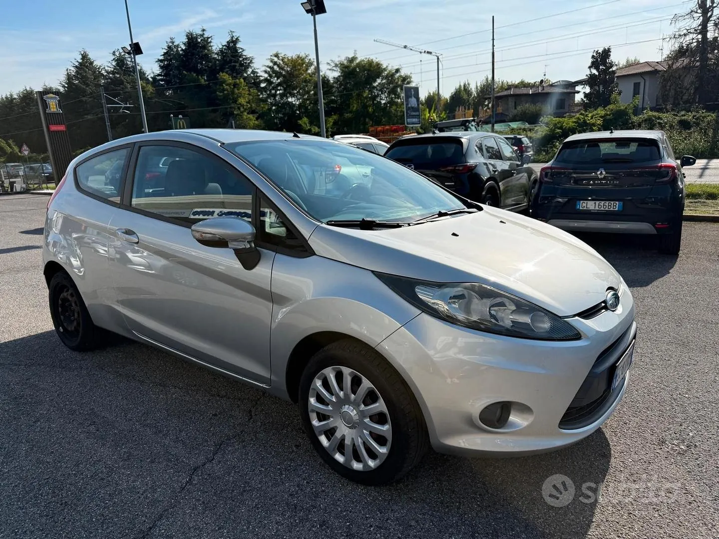 Ford Fiesta 2010 photo 3