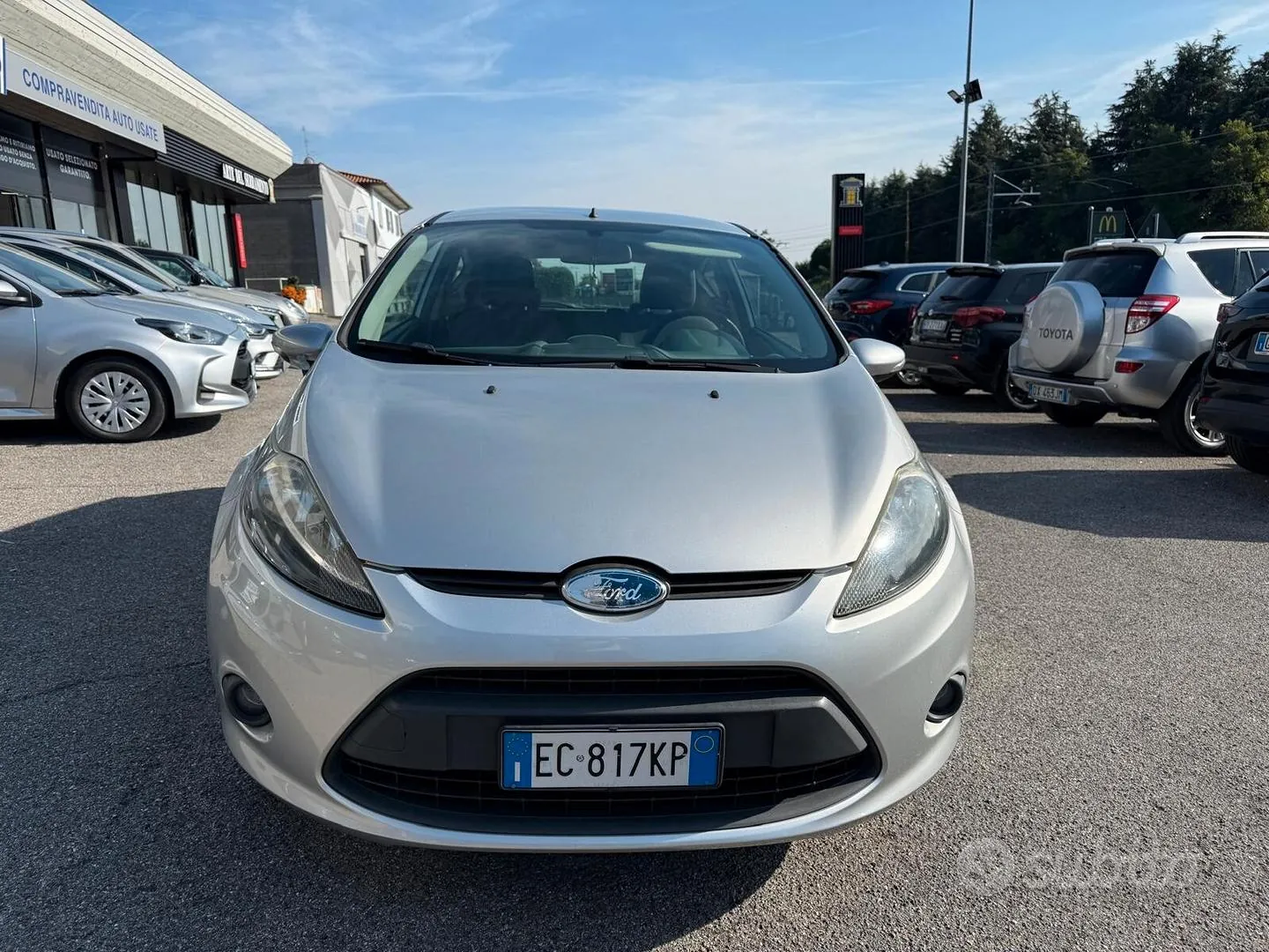 Ford Fiesta 2010 photo 2