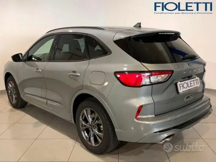 Ford Kuga 2022 photo 2