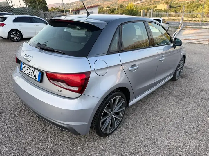 Audi A1 2018 photo 4