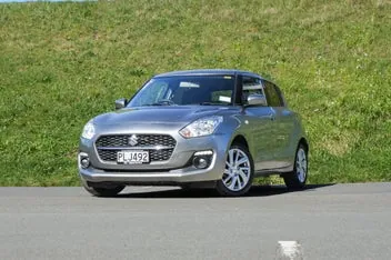 Suzuki Swift 2022 photo 5
