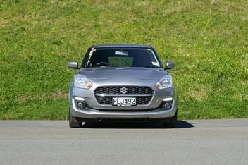 Suzuki Swift 2022 photo 4