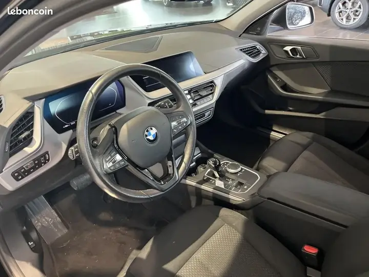 BMW 1 Series 2022 photo 4
