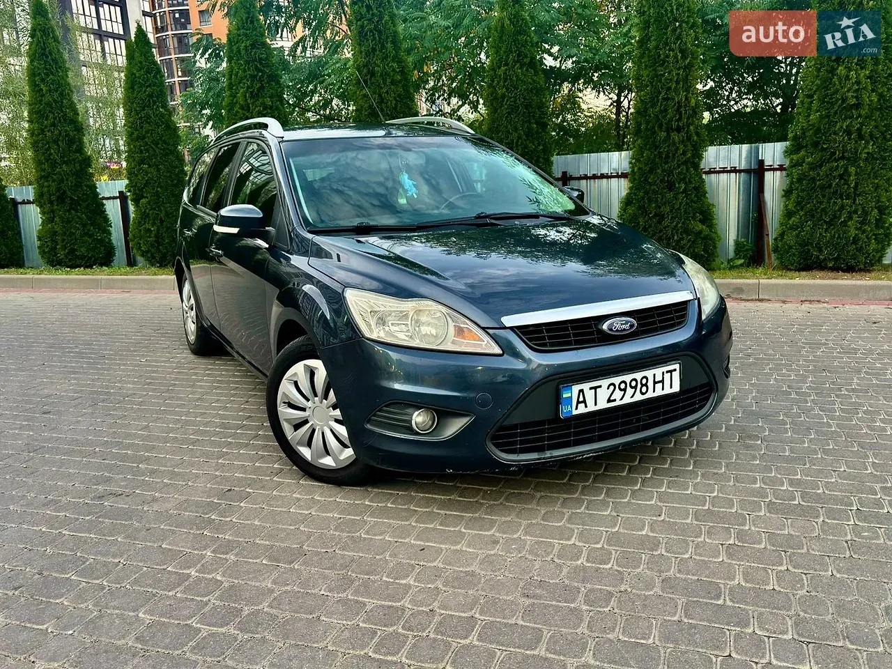 Ford Focus 2010 photo 2
