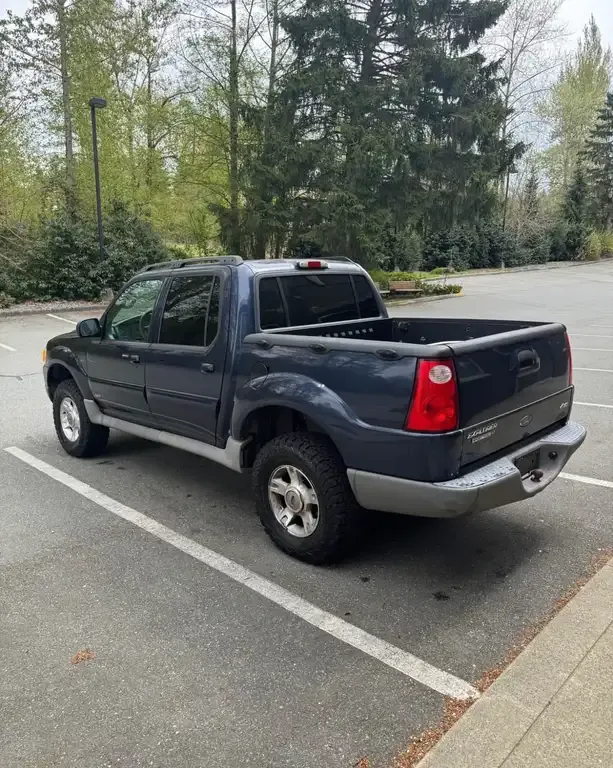 Ford Explorer Sport Trac 2003 photo 4