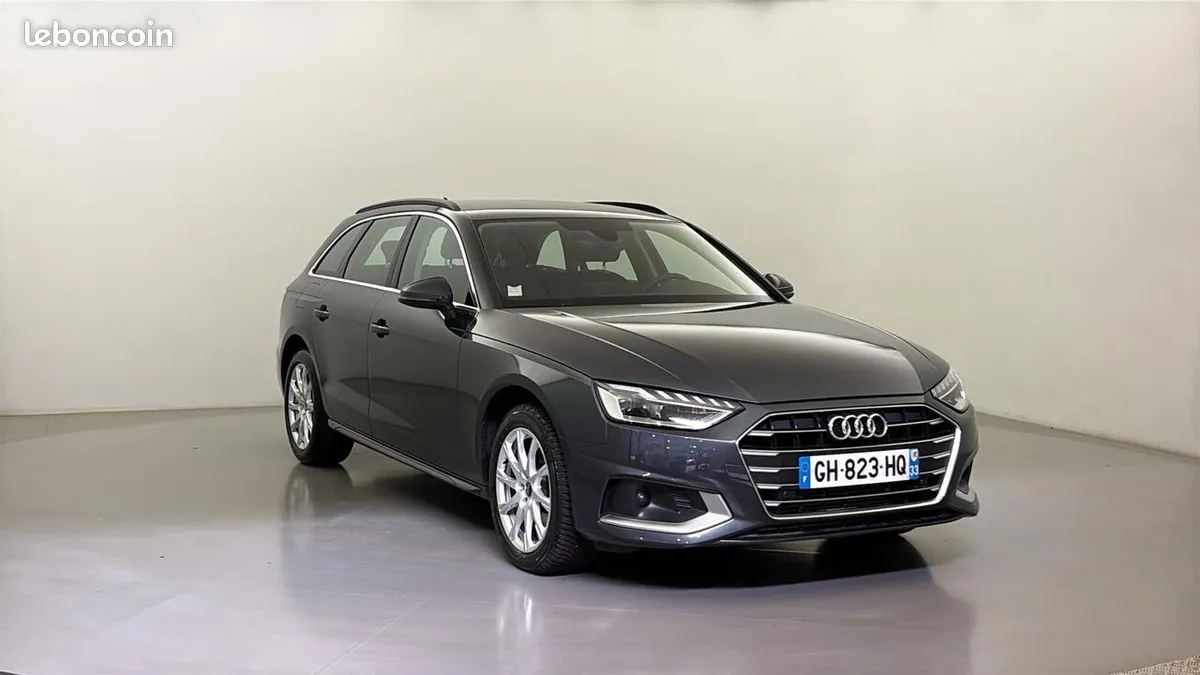 Audi A4 2022 photo 3