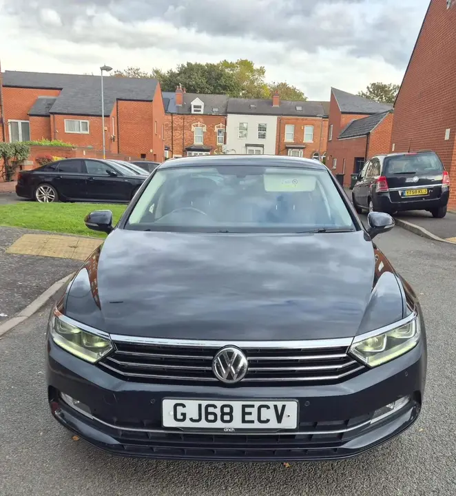 Volkswagen Passat 2018 photo 2